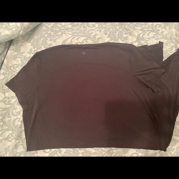 Lululemon To The Point Tee size 6 - Picture 9 of 9